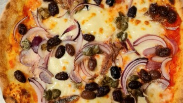 PIZZA PUGLIESE
