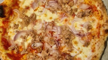 Pizza Tonno e Cipolle